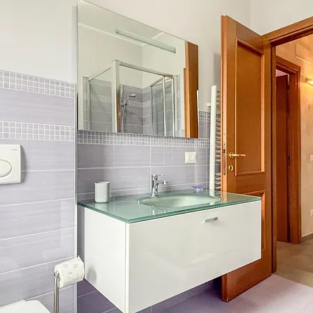 Portuense Paradise Apartman *